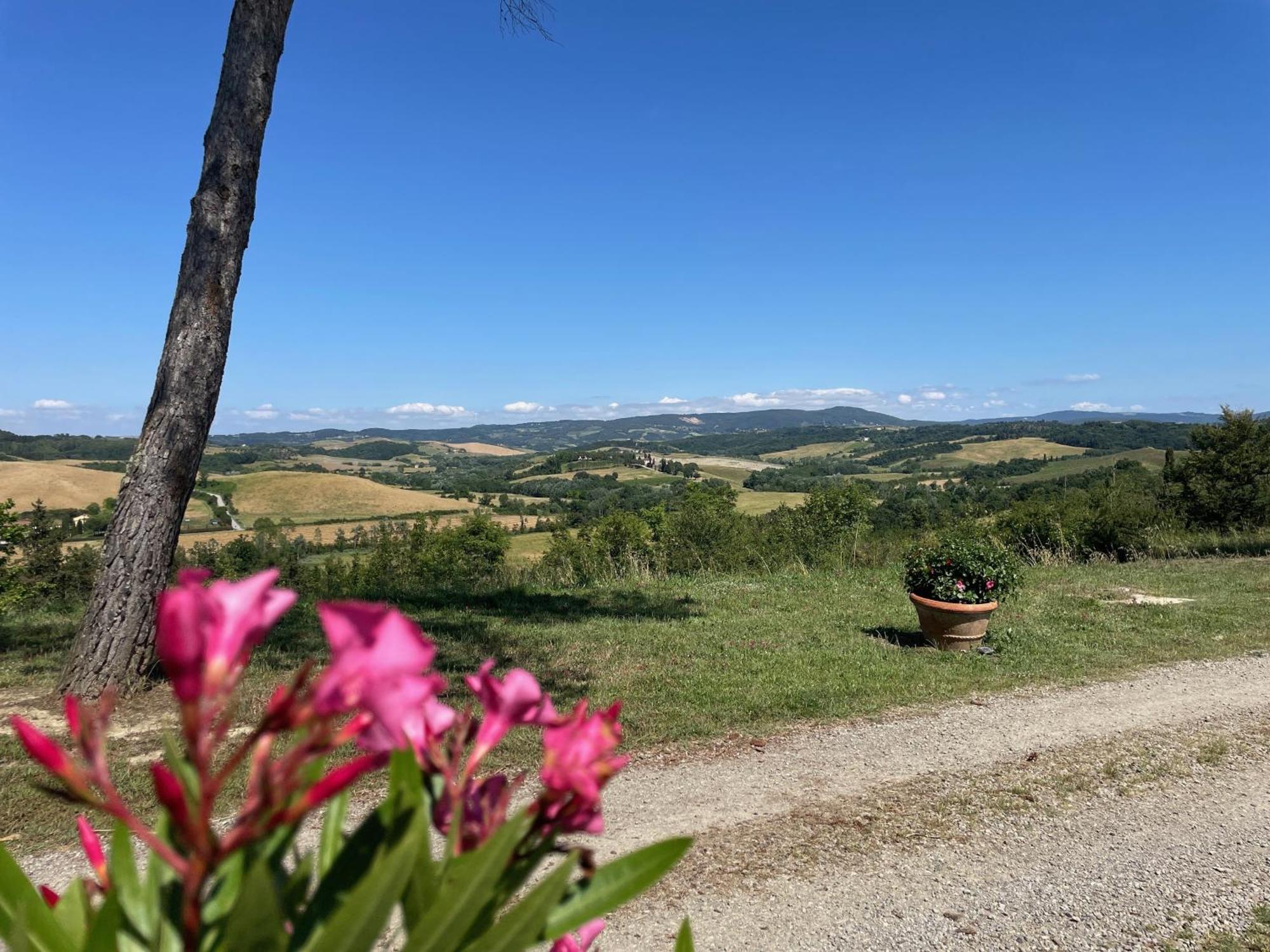 Casa Vacanze Podere Marilla ペッチョリ エクステリア 写真