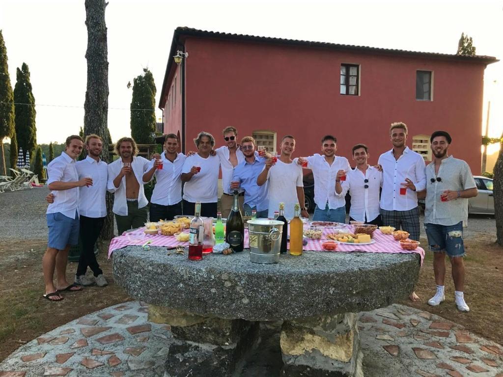 Casa Vacanze Podere Marilla ペッチョリ エクステリア 写真