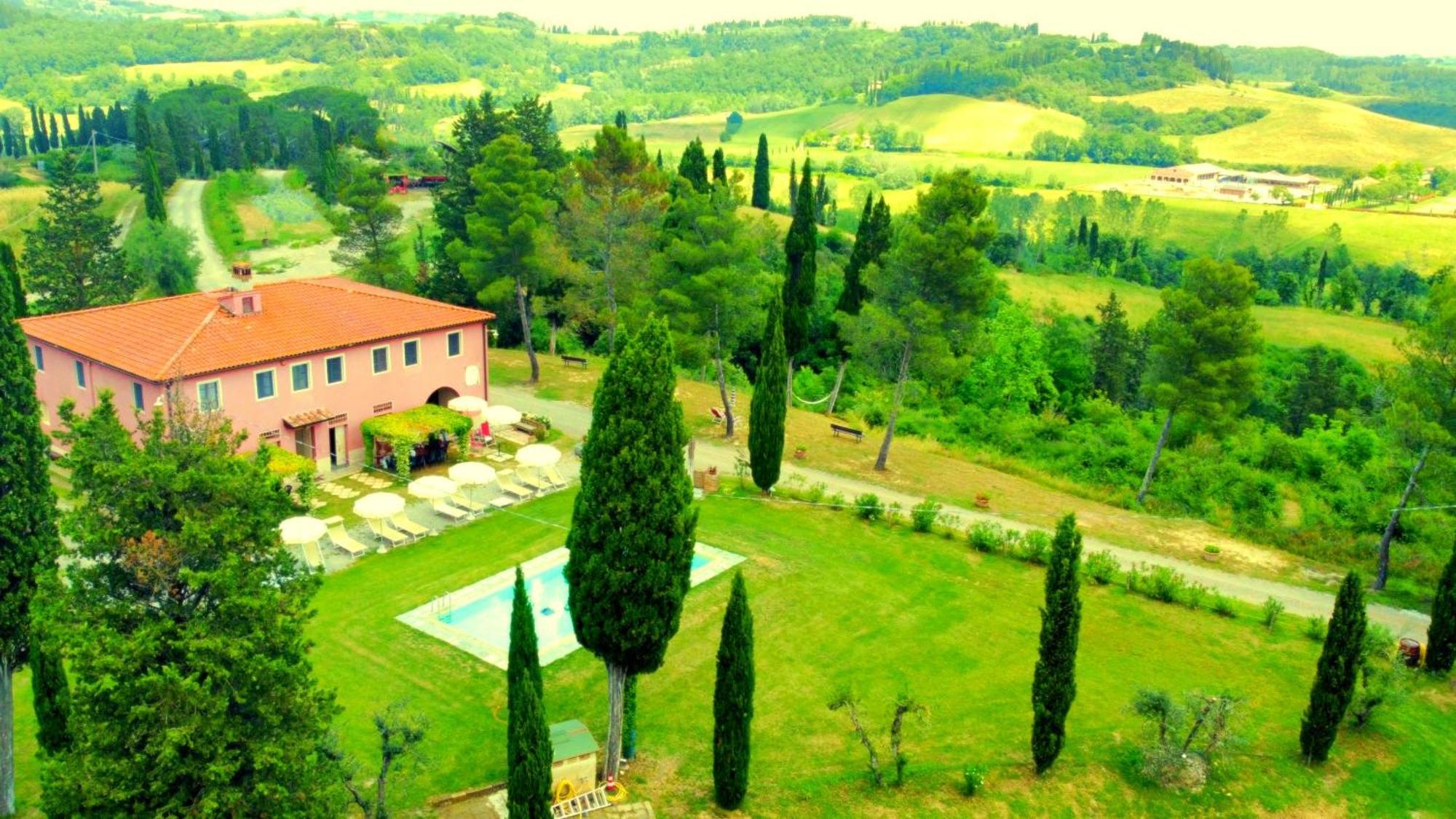 Casa Vacanze Podere Marilla ペッチョリ エクステリア 写真