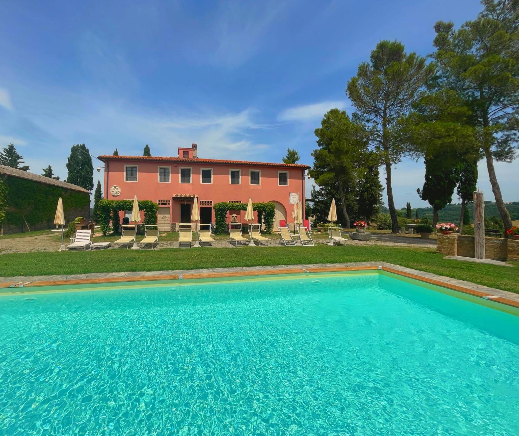 Casa Vacanze Podere Marilla ペッチョリ エクステリア 写真