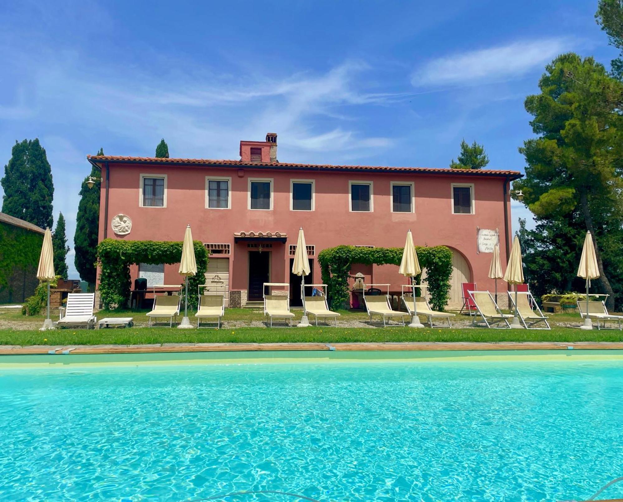 Casa Vacanze Podere Marilla ペッチョリ エクステリア 写真